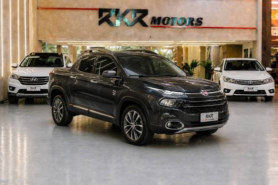 FIAT TORO 2.0 16V TURBO DIESEL VOLCANO 4WD AT9 FIAT TORO 2.0 16V TURBO DIESEL VOLCANO 4WD AT9